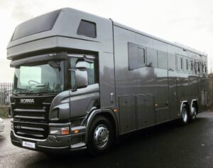 scania-large-horsebox-grey